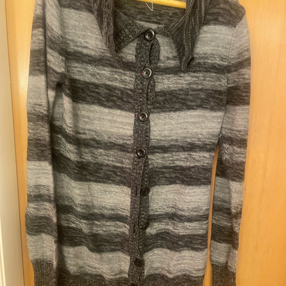 Ladies Roxy button up sweater